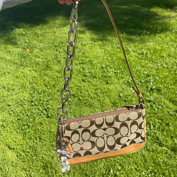 🍂Rare beauty Coach Y2K signature Jacquard Demi Pochette Bag butterfly Charm - Picture 5 of 10